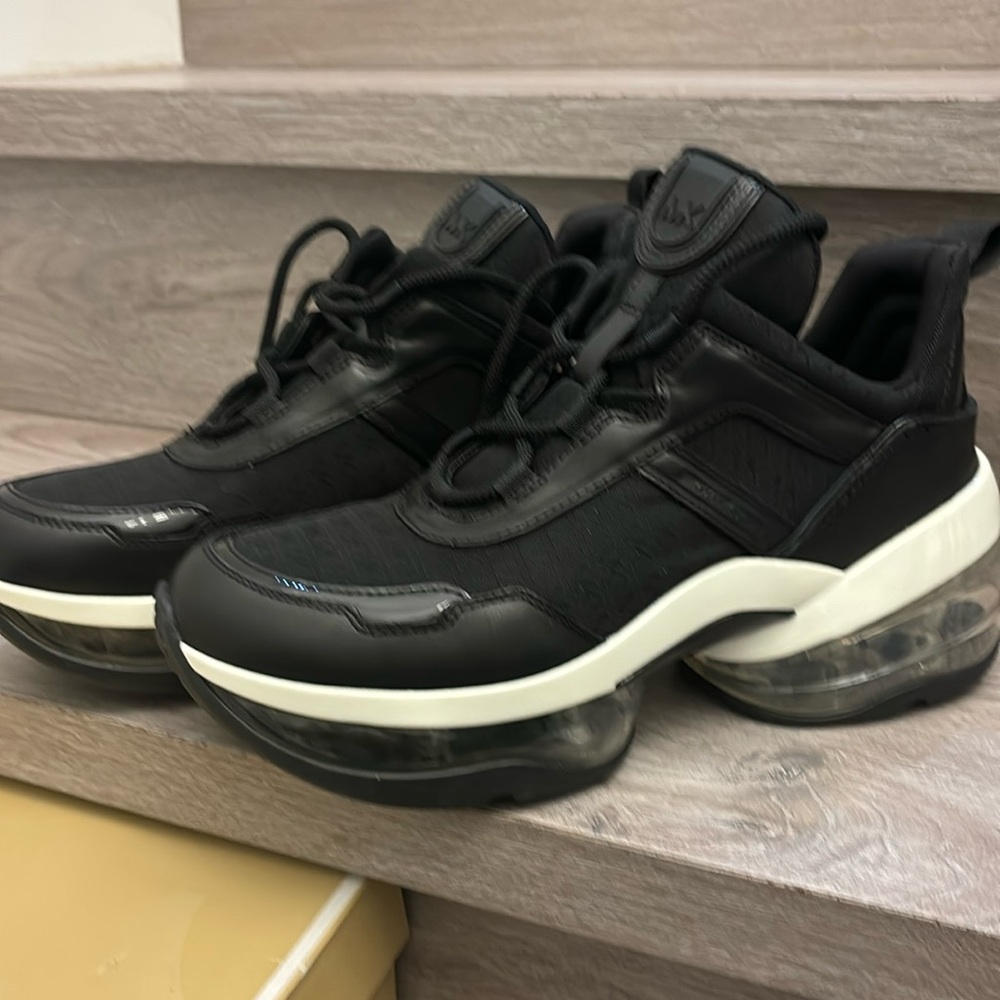 Michael Kors Olympia Trainer Extreme – Women’s Size 11 – NWT – Chunky Sneaker